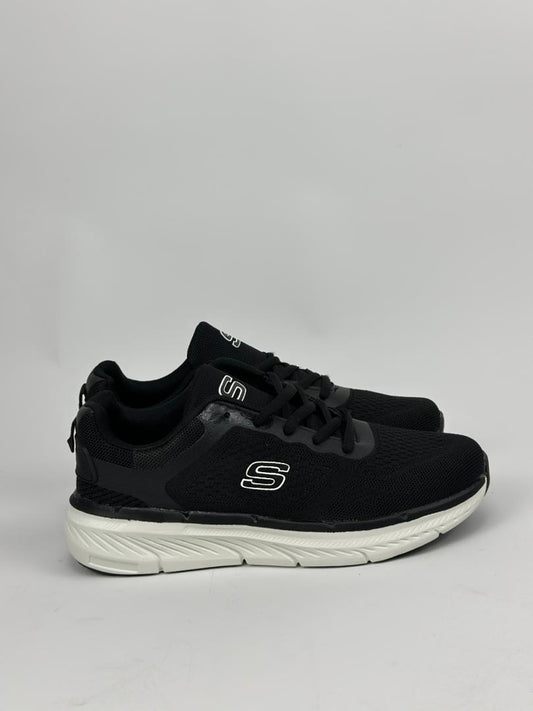 SKECHERS ONE